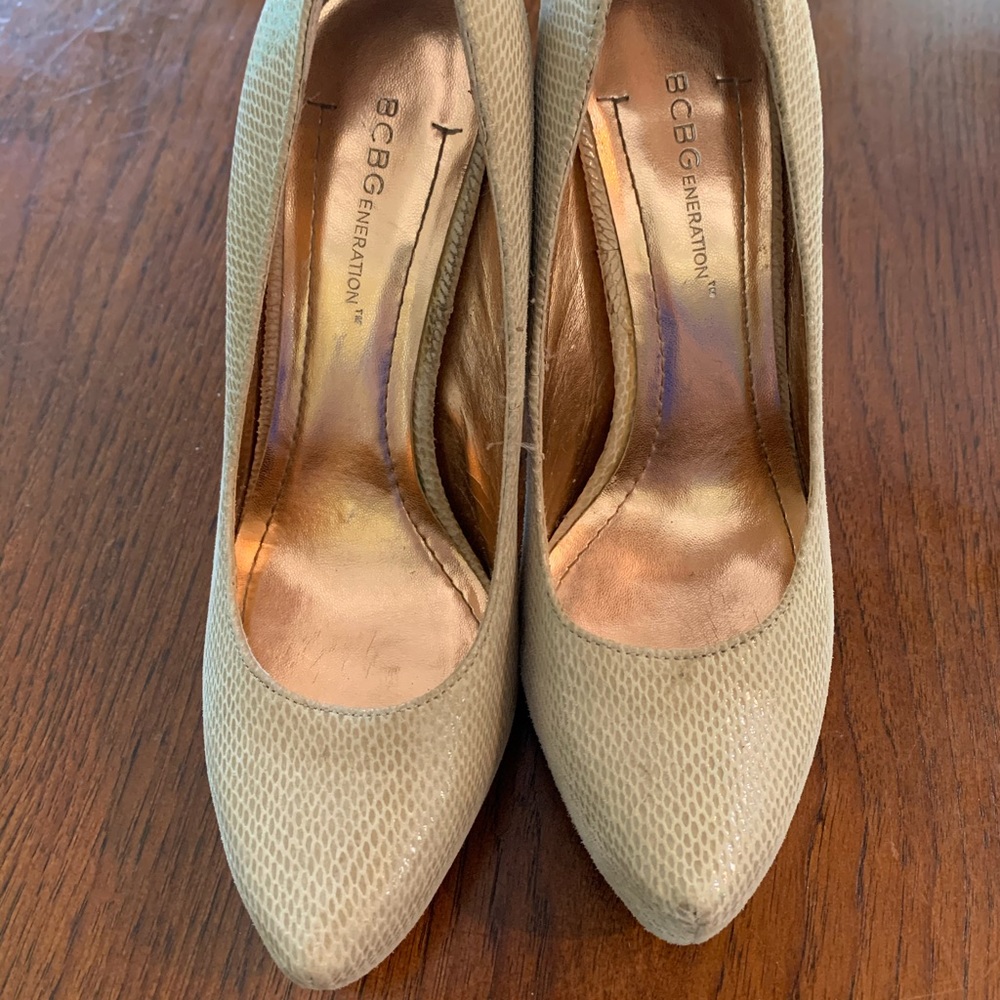 BCBG Pumps
